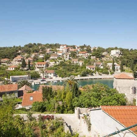 Apartments Gorana Splitska Εξωτερικό φωτογραφία