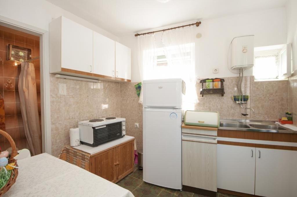 Apartments Gorana Splitska Δωμάτιο φωτογραφία