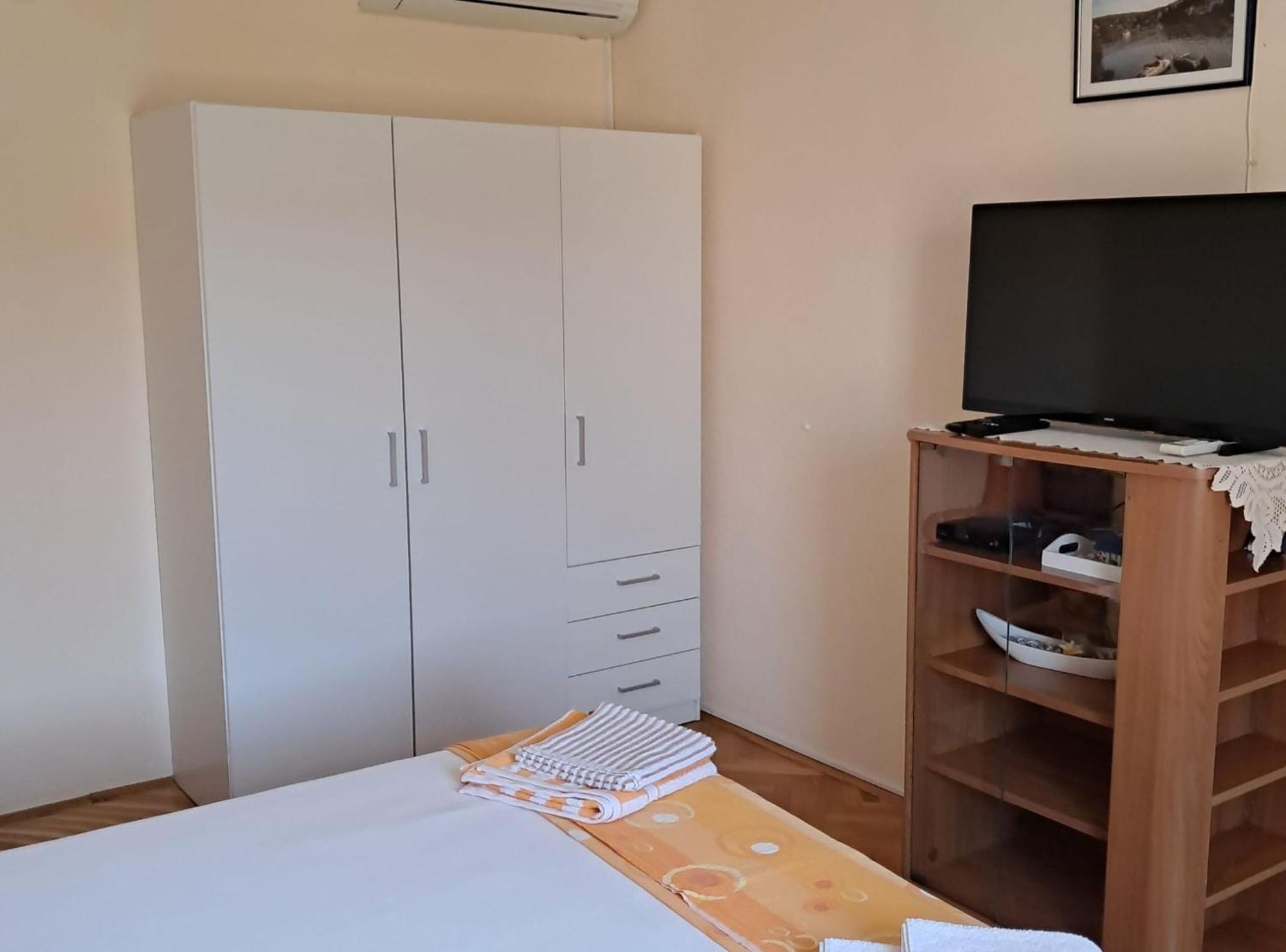 Apartments Gorana Splitska Εξωτερικό φωτογραφία