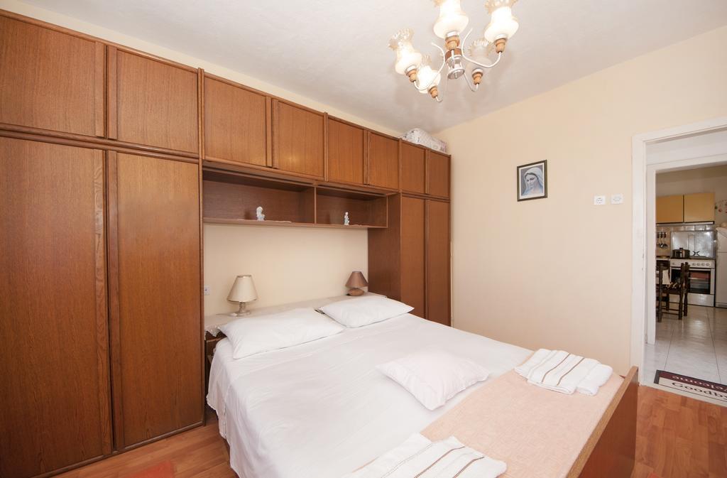Apartments Gorana Splitska Εξωτερικό φωτογραφία